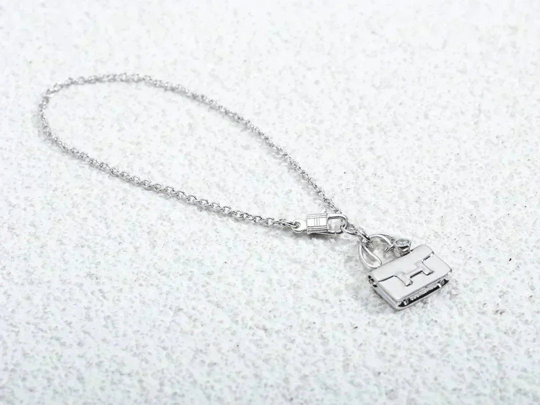 [Eterna Jewels]AMULETTE PEDANT SILVER NECKLACE