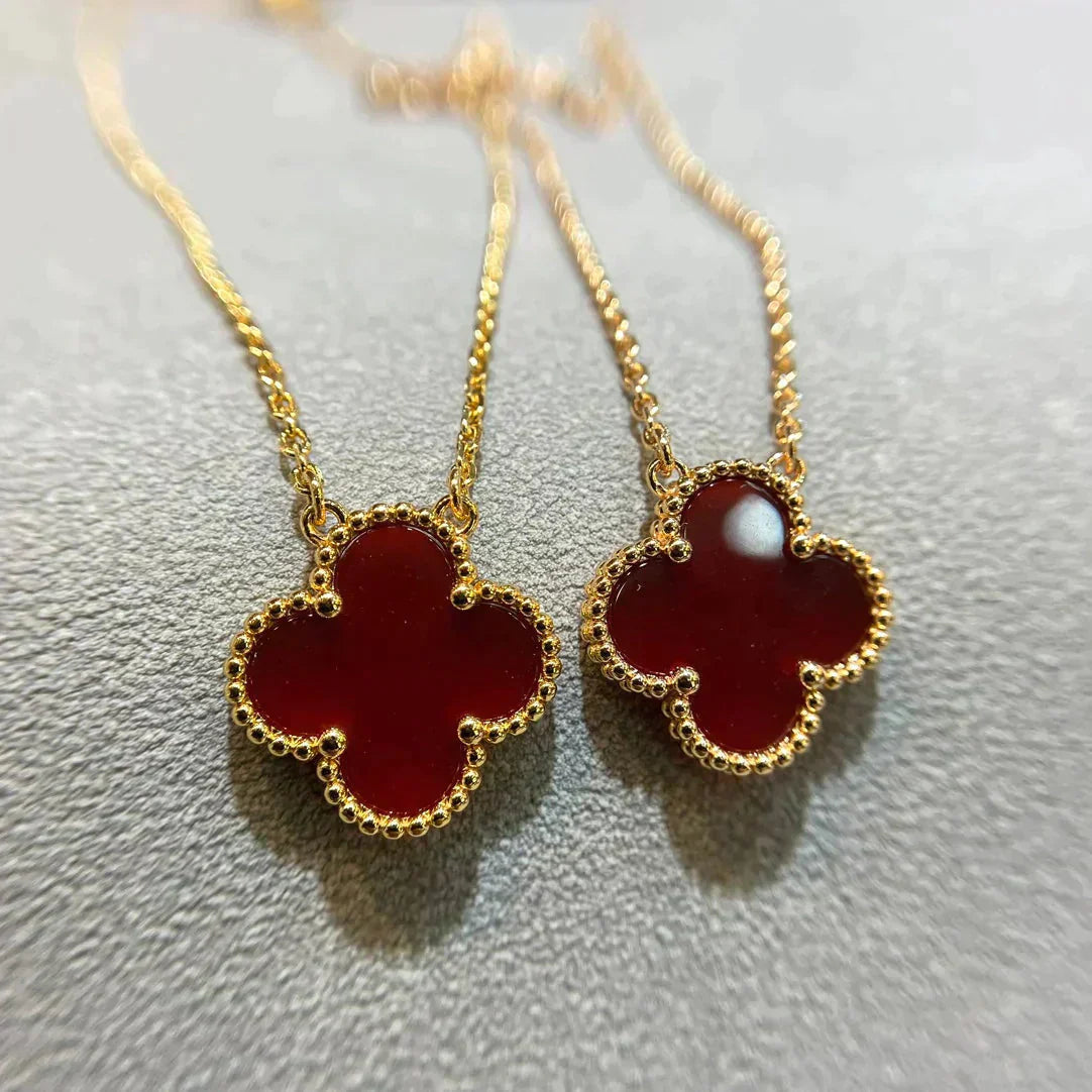 [Eterna Jewels]CLOVER 15MM CARNELIAN SINGLE FLOWER NECKLACE