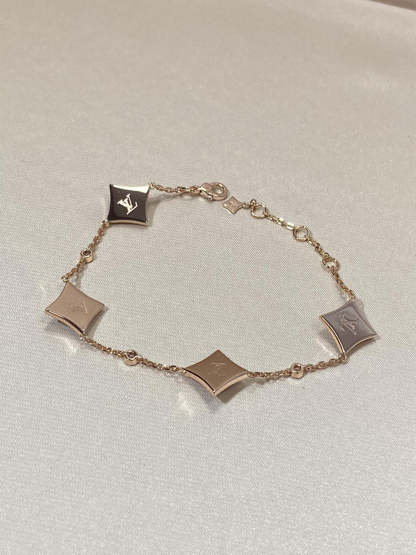 [Eterna Jewels]STAR 4 MOTIF MOP DIAMOND PINK GOLD BRACELET