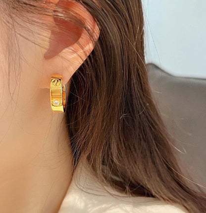[Eterna Jewels]LOVE 5.5MM 1 DIAMOND EARRINGS