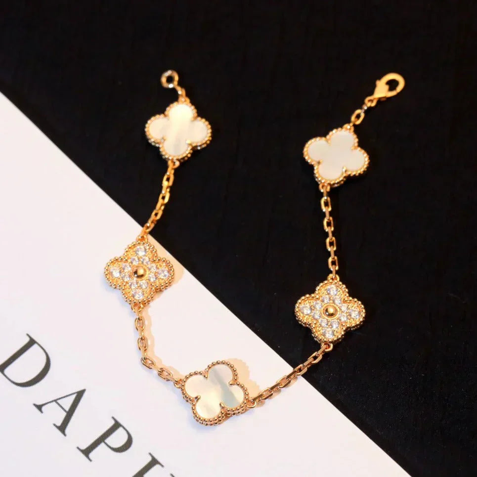 [Eterna Jewels]CLOVER WHITE PEARL MOP 5 MOTIF BRACELET COLLECTION