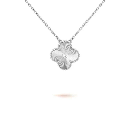 [Eterna Jewels]CLOVER  15MM DIAMOND LASER NECKLACE SILVER